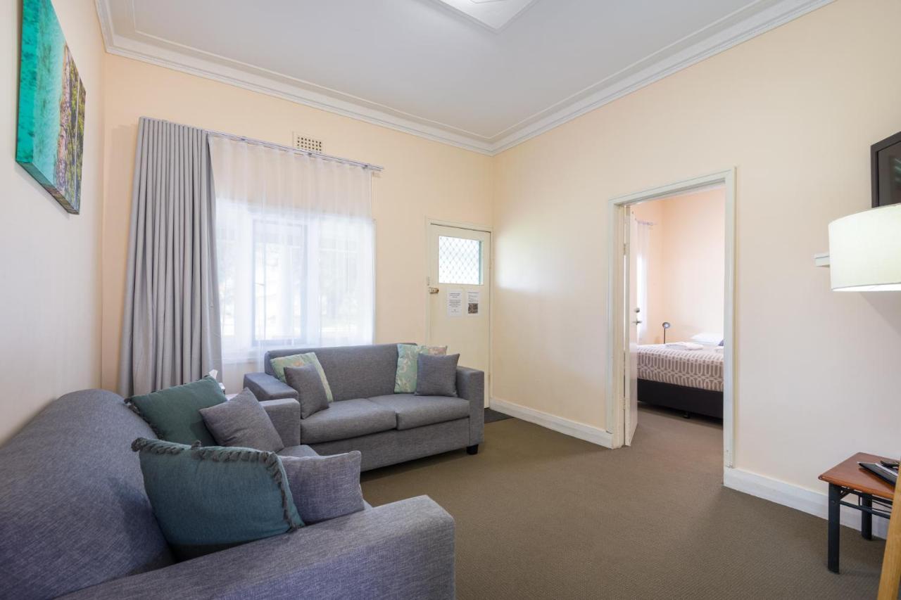 Albany Holiday Units Bagian luar foto