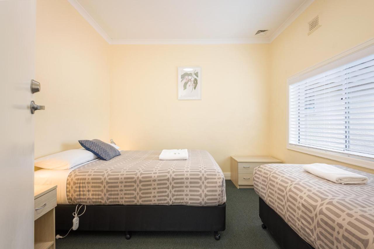 Albany Holiday Units Bagian luar foto