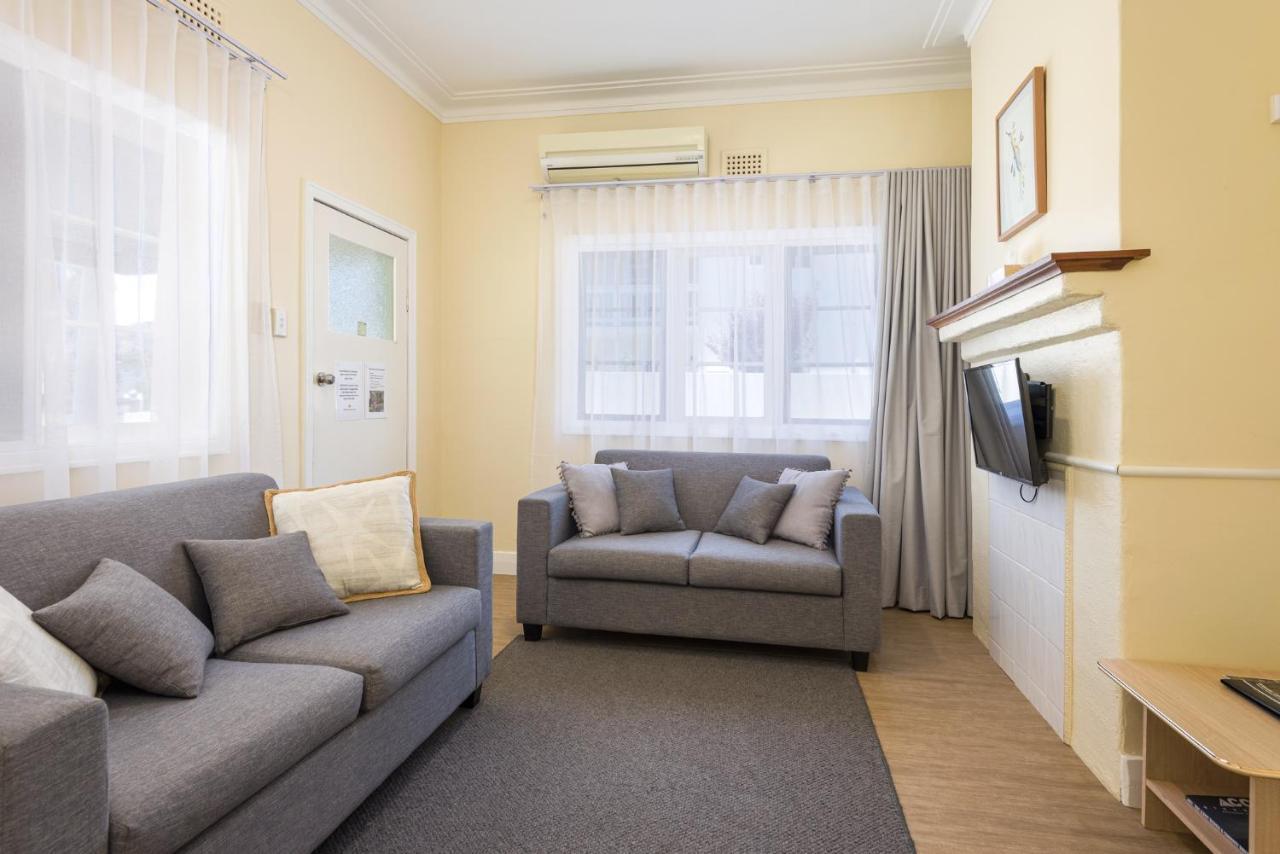 Albany Holiday Units Bagian luar foto