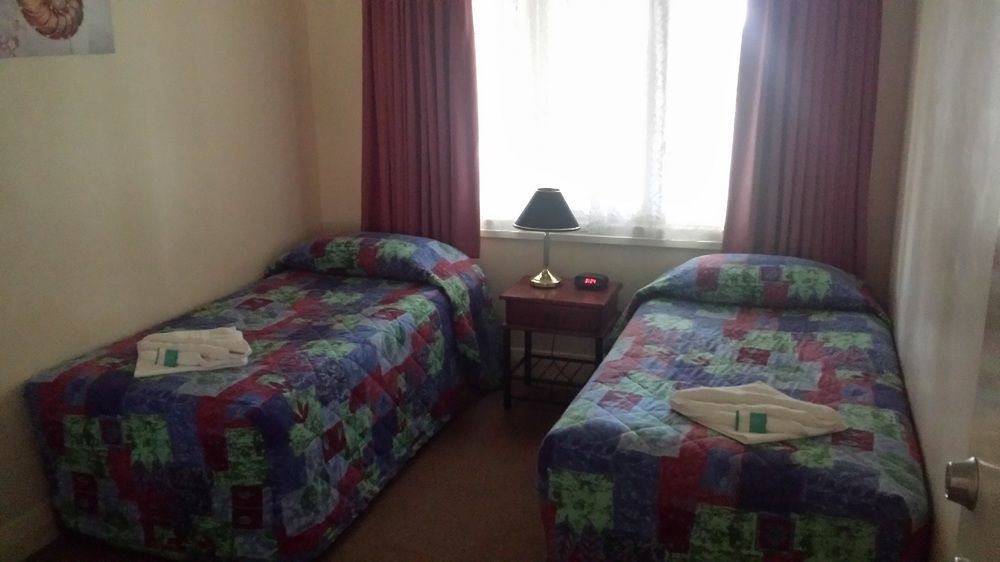 Albany Holiday Units Bagian luar foto
