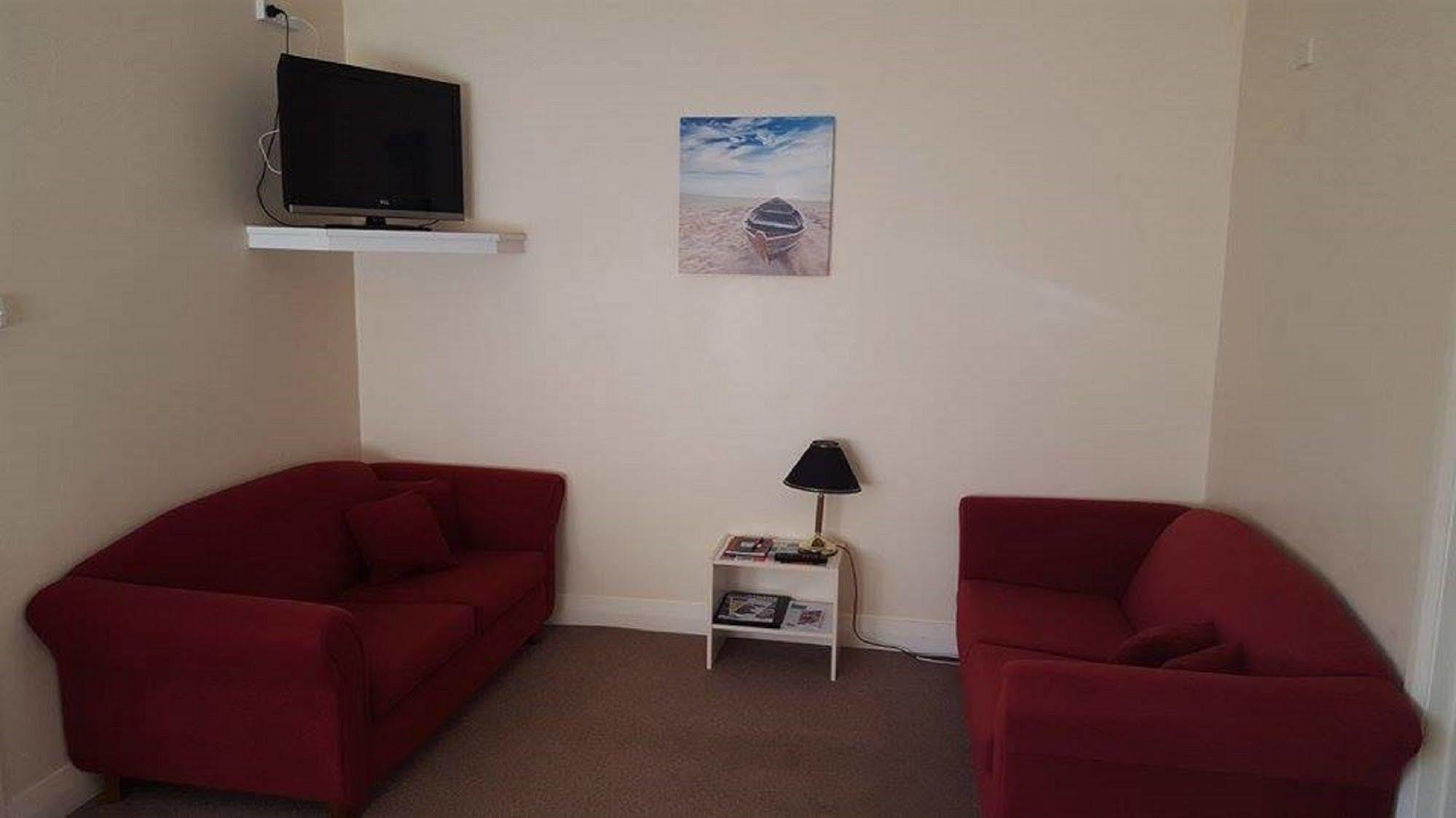 Albany Holiday Units Bagian luar foto